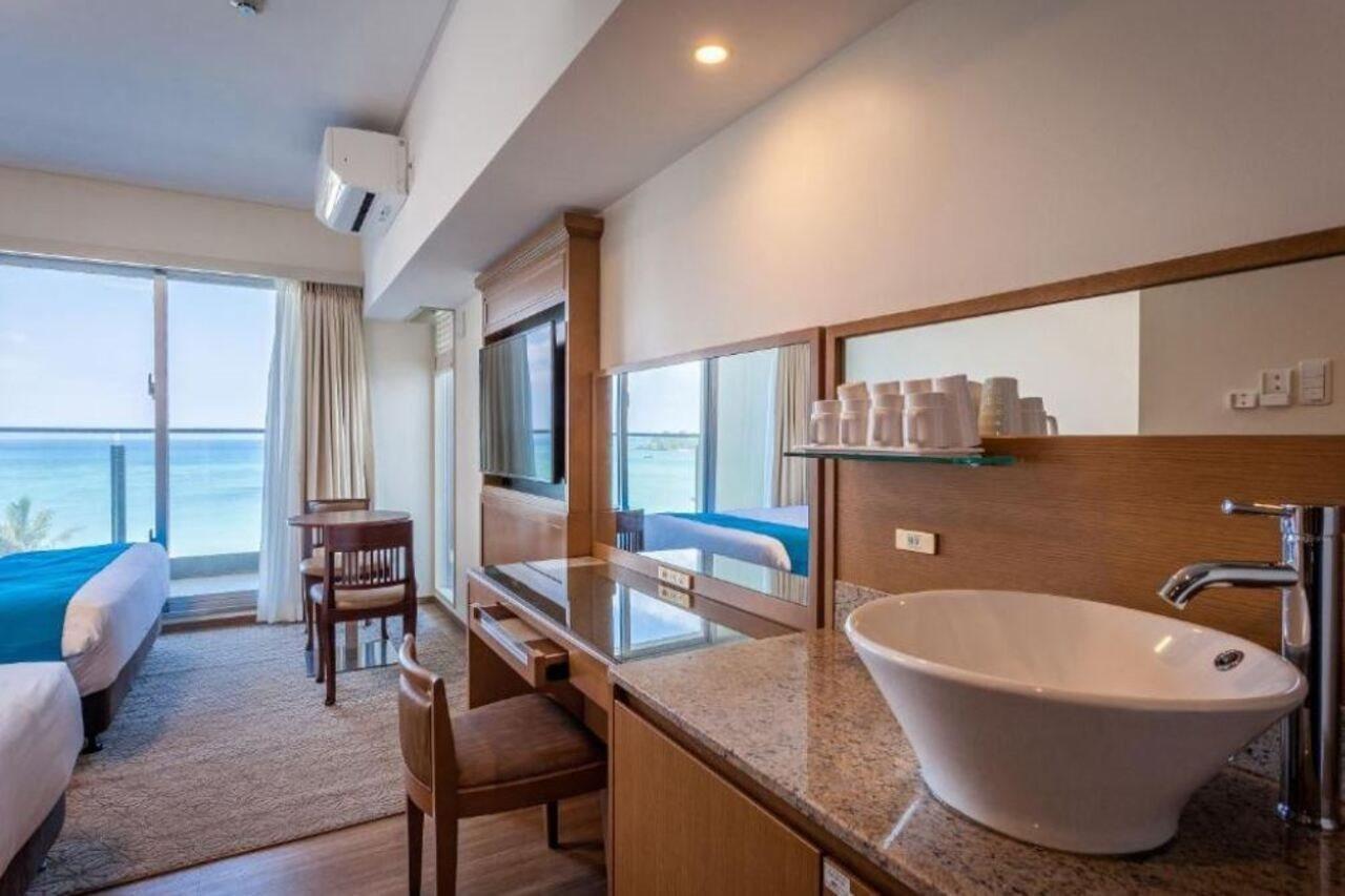 Kariyushi Lch. Resort Nago Exteriér fotografie