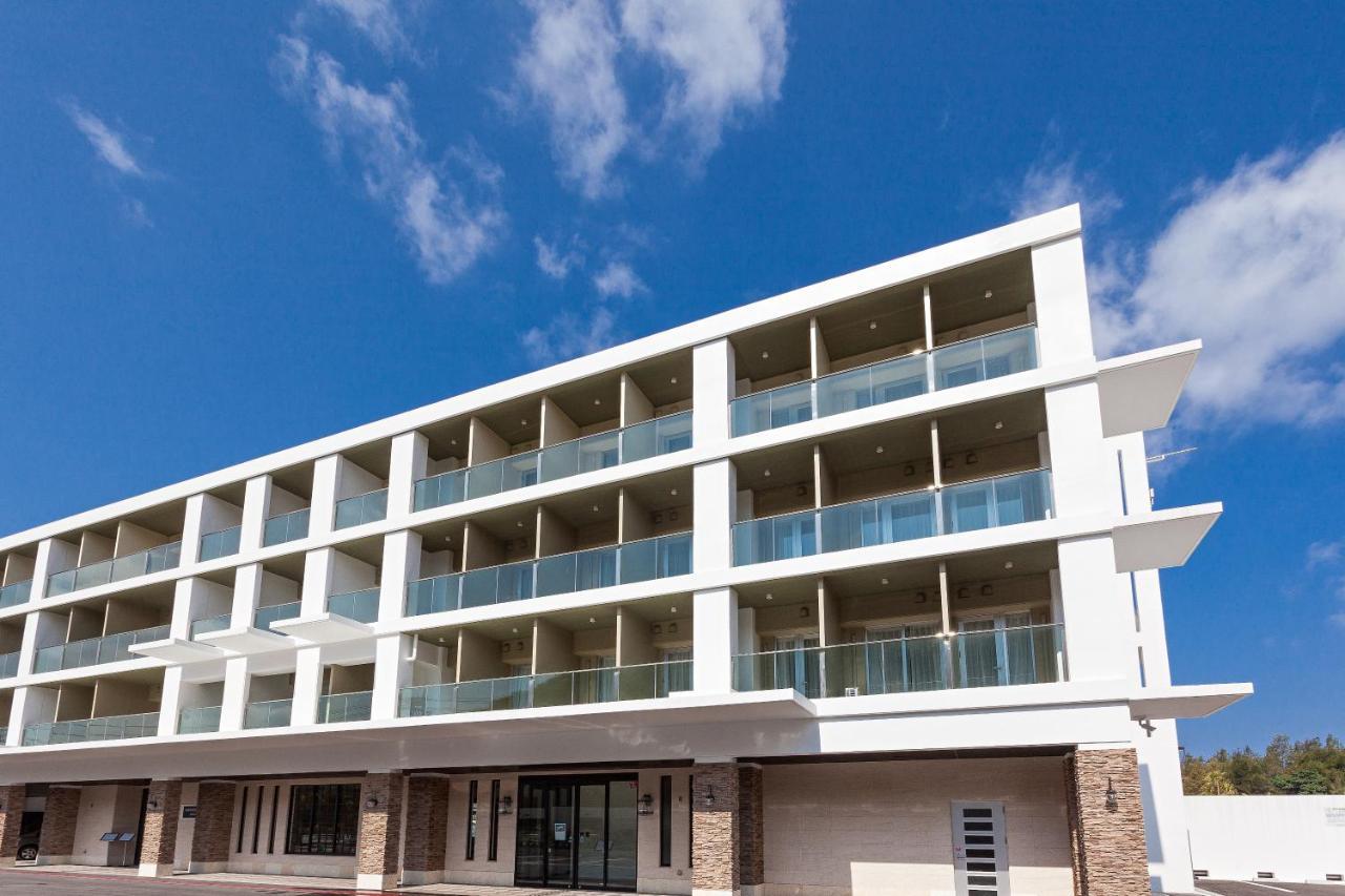 Kariyushi Lch. Resort Nago Exteriér fotografie